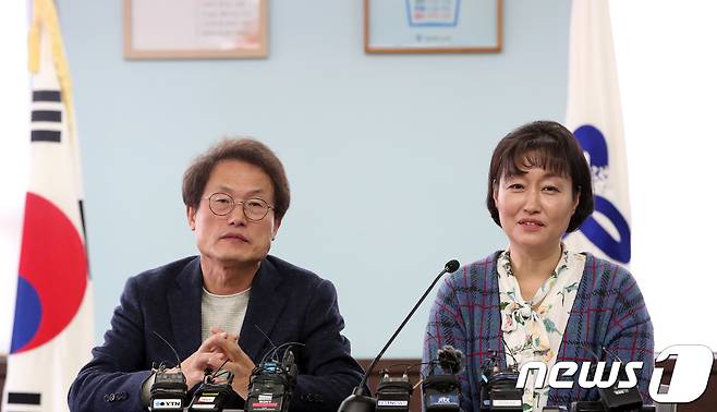 박영란 한국사립유치원총연합회 서울지회장이 30일 서울시교육청에서 열린 조희연 서울시교육감과의 간담회에서 입장을 밝히고 있다. 2018.11.30/뉴스1 © News1 오대일 기자