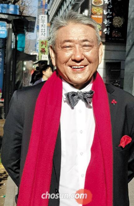 오영석씨는 “인생에서 독서 경험은 망루와 같아, 높을수록 멀리 본다”고 말했다. /최보식 기자