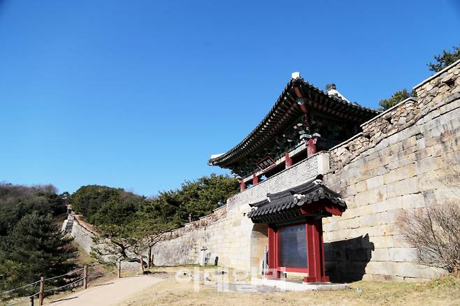 상당산성 남문