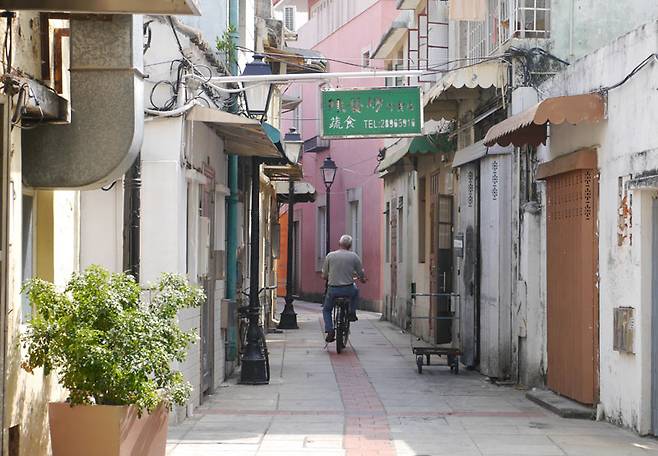 사람 사는 냄새가 솔솔 나는 골목길