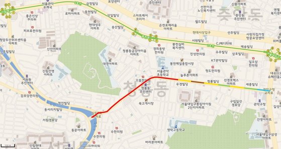 서울 관악구 쑥고개로의 미세먼지 오염 지도. 붉은색으로 표시된 부분이 미세먼지 농도가 '매우나쁨(201㎍/㎥ 이상)'을 초과한 도로다. [한국환경공단 제공]