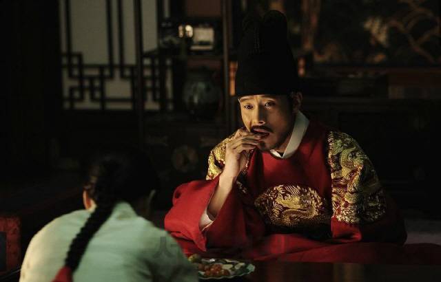 영화 ‘광해’의 스틸 컷.