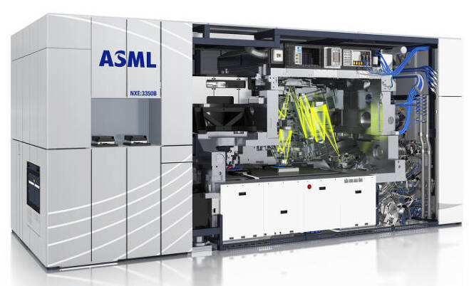ASML의 EUV 노광장비. EUV 장비는 네덜란드 ASML이 전 세계 유일 생산 중이다.