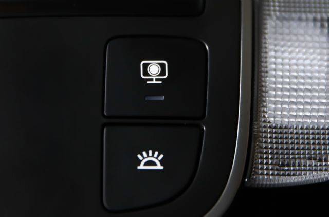 현대기아차 내장형 블랙박스 카메라 실행 장치 버튼 (사진=현대기아차)