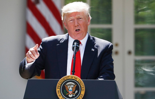 도널드 트럼프 미국 대통령이 파리 기후변화협약 탈퇴를 발표하고 있다.