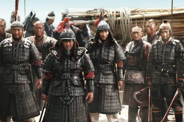 1700만 영화 ‘명량’의 후속편이 ‘한산’과 ‘노량’, 2부작으로 제작된다. 두 영화는 동시 촬영해 순차 개봉하는 방식으로 관객에 공개된다. 사진은 ‘명량’의 한 장면. 사진제공|CJ엔터테인먼트