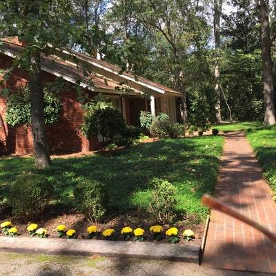 1994년 6월초 카터의 ‘방북특사’ 제안을 전격 수용한 클린턴 대통령은 로버트 갈루치 북핵특사를 조지아주의 작은 마을 플레인스에 있는 카터의 자택(사진)으로 보냈다. 사진 박한식 교수 제공