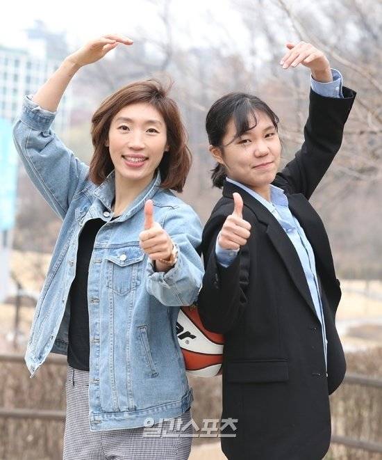 코치 임영희는 박지현과 함께 다시 한 번 우리은행왕조를 꿈꾼다. 양광삼 기자