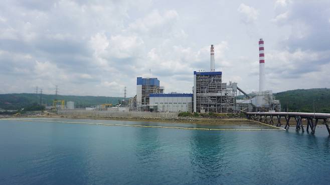 대림산업이 계통병입을 완료한 필리핀 최초의 초임계압 방식의 산 부에나벤튜라 석탄화력발전소 전경. 사진=대림산업
