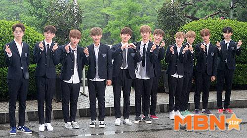 워너원 멤버들이 해체하며 각자의 길을 걷는다. 사진=DB