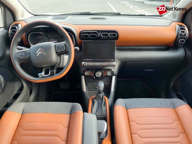 오렌지 컬러로 멋을 낸 시트로엥 뉴 C3 에어크로스 SUV (사진=지디넷코리아)