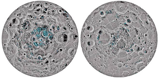 달 표면 물 분포도. 달의 남극(좌)과 달의 북극(우) [NASA]