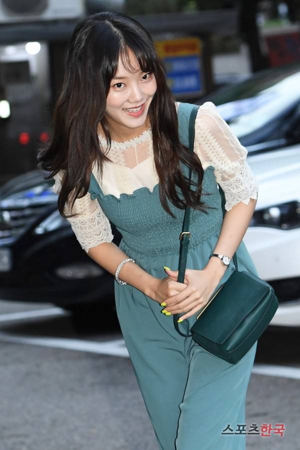 KBS2 월화드라마 '퍼퓸' 종방연에 향하고 있는 강민지. 사진=조은정 기자 new@hankooki.com