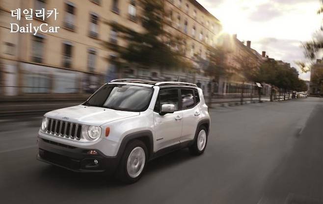 지프 레니게이드 리미티드