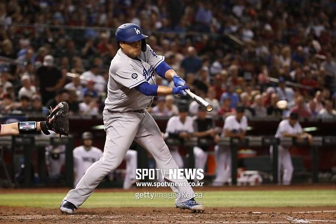 ▲ 타격에도 재능을 보이는 류현진은 올 시즌 타석에서도 WAR 7위를 기록 중이다