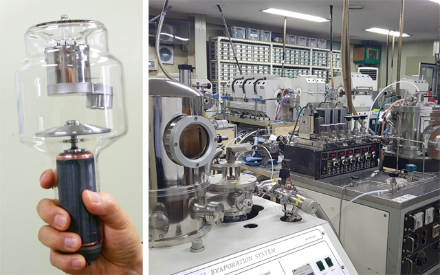 이철진 고려대 전기전자공학부 교수팀이 개발한 차세대 X선 튜브를 실제 X선 장비에 응용할 수 있도록 시제품으로 만들었다(왼쪽 사진). 차세대 X선 튜브를 개발한 연구실. 1998년 국내 최초로 탄소나노튜브를 수직으로 합성한 장비와 시료를 비롯해 20여 년 연구한 흔적이 남아 있다. 이철진 교수 제공