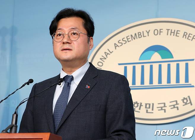 홍익표 더불어민주당 수석대변인 © News1 이종덕 기자