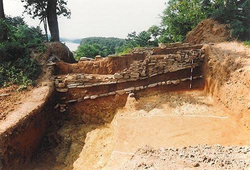 사천 선진리성 토성 외벽 발굴조사(국립중앙과학관 제공)