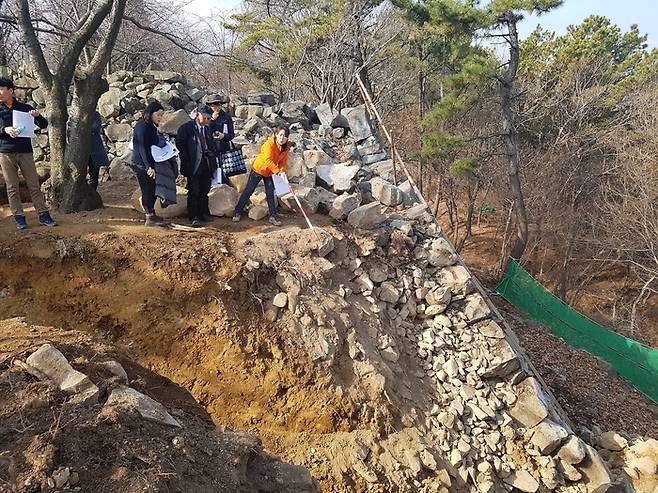 서생포왜성 북벽 정비 관련 시굴조사(2019.2.22)