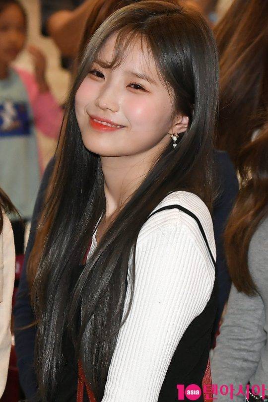 그룹 프로미스나인 송하영