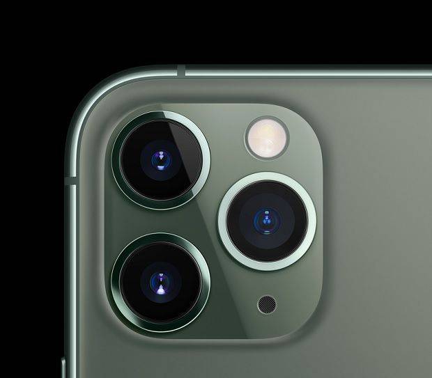 애플 아이폰11 프로와 프로 맥스 후면에 트리플 카메라.(사진=애플)