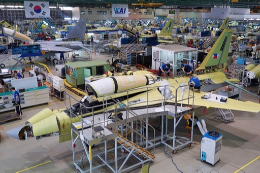 경남 사천 한국항공우주산업(KAI) 공장에서 FA-50 경공격기가 조립되고 있다. KAI 제공