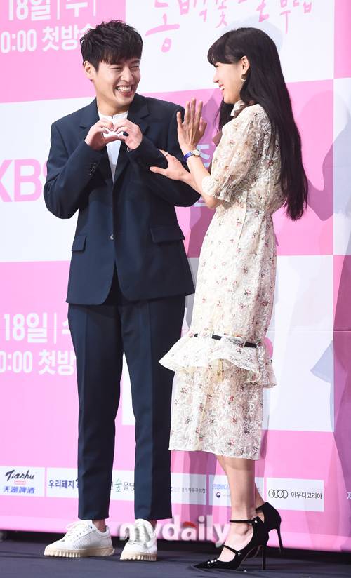 ▲ 강하늘 '해맑은 미소는 여전해'