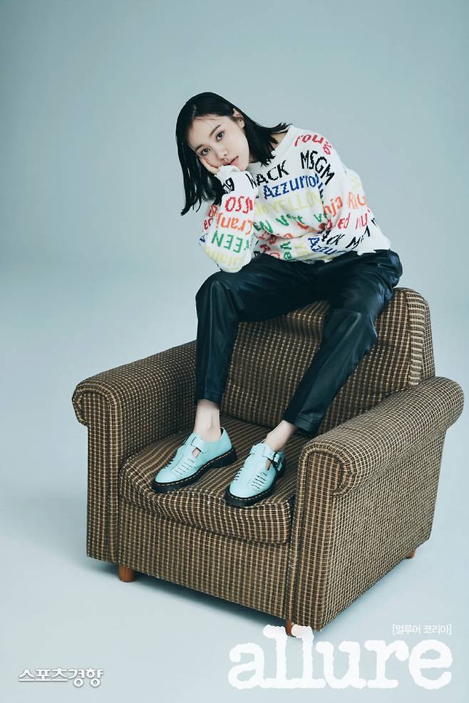배우 김예원 패션 화보. 사진 얼루어 코리아