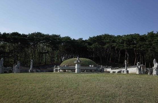 인조와 인조의 첫 번째 왕비 인열왕후의 능인 장릉/사진제공=문화재청