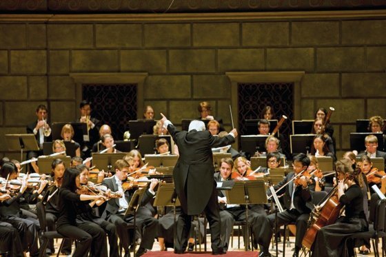 미국 이스트먼 음대의 오케스트라인 이스트먼 필하모니아는 12월 30일부터 시작하려던 중국 8개도시 투어를 잠정 연기하기로 29일(현지시간) 결정했다. 한국인 학생 3명의 입국을 거부한 중국 때문이다.[사진 이스트먼음대 홈페이지]