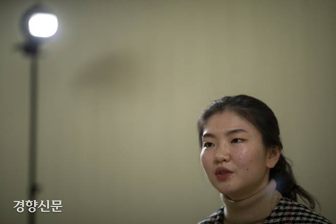 심석희 선수는 23일 경향신문과의 인터뷰에서 “많은 분들의 응원에 힘입어 용기를 낼 수 있었다”며 “다른 피해자들도 목소리를 내고 세상에 당당히 나서면 좋겠다”고 말했다. 우철훈 선임기자 photowoo@kyunghyang.com