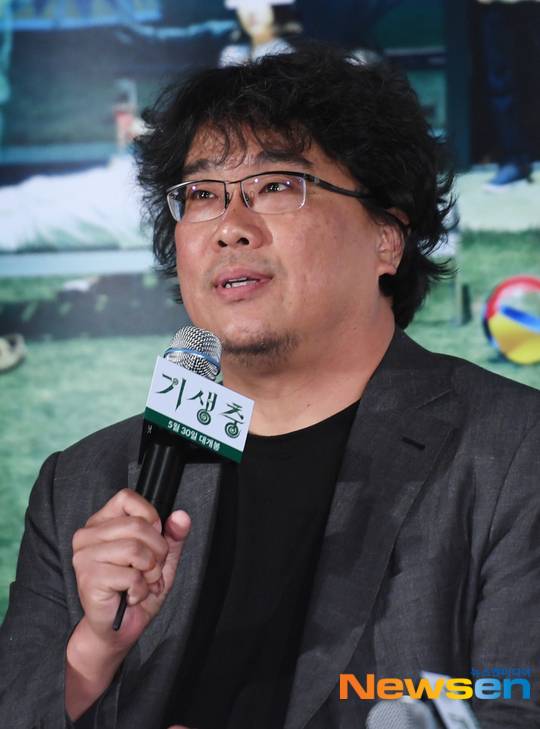 봉준호 감독