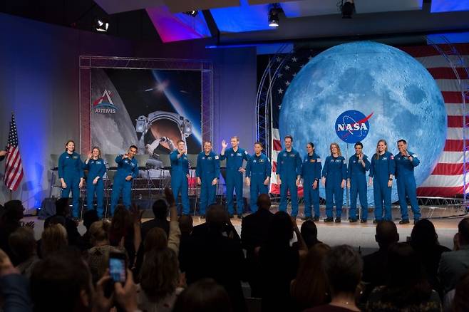 지난 10일(현지시각) 존슨우주센터에서 열린 NASA 우주인 졸업식. NASA 제공.