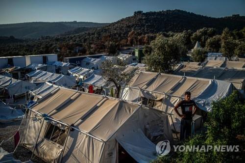 그리스 레스보스섬의 모리아 난민캠프 전경. [AFP=연합뉴스]