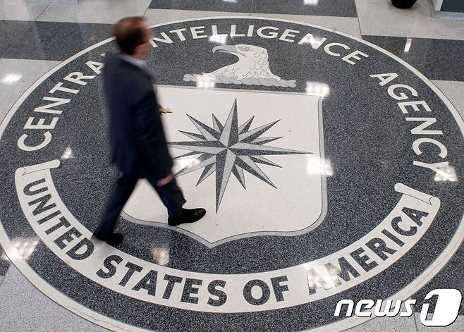 미국 버지니아 주 랭글리의 CIA 본부 로비. © AFP=뉴스1