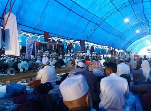 인도네시아서 대형 이슬람 종교집회…코로나19 온상 될라 [페이스북 @Aalamishura]