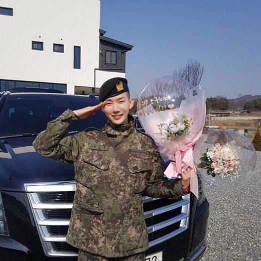 24일 제대한 가수 조권/사진=조권 인스타그램