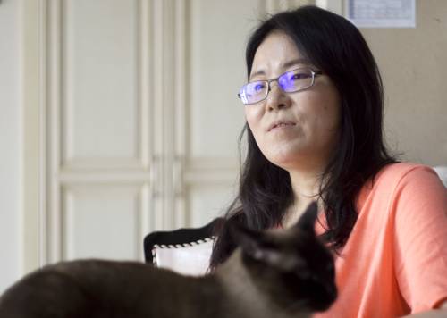 작가 신일숙은 관습적인 젠더 관념을 전복한 여성만화로 1980년대 만화 부흥기를 이끌었다. 신일숙이 그리는 여성은 자기연민에 사로잡힌 순정만화 속 여성 캐릭터와 달리, 삶의 주체로서 자신의 운명을 개척해나간다. 거북이북스 ⓒ최민호