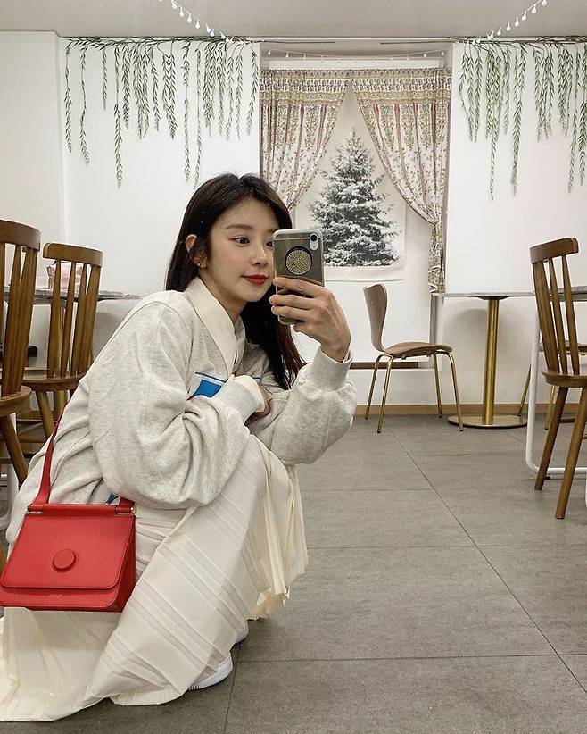 이주빈
