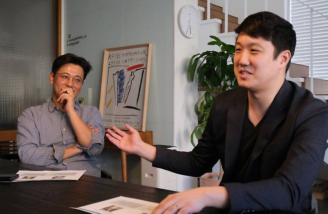 서로를 파트너라고 소개하는 박경훈 대표와 이범석 대표