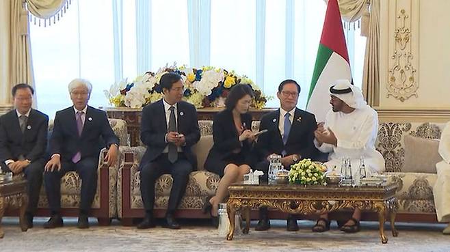 2018년 4월 UAE를 방문한 송영무 장관 일행…왼쪽 첫번째가 남세규 ADD 소장이다.