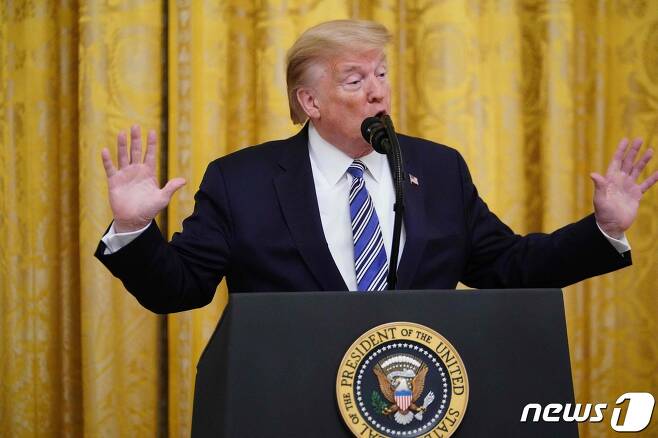 트럼프 미국 대통령이 지난달 28일 백악관에서 열린 중소기업 지원행사서 연설하고 있다. © AFP=뉴스1 © News1