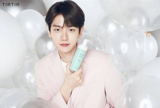 그룹 엑소의 멤버 백현(사진)이 모델로 있는 화장품 브랜드 티르티르의 이유빈 대표가 막말논란에 휩싸였다./사진=티르티르 제공