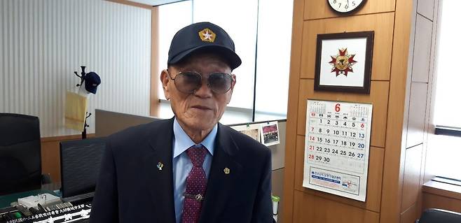 참전용사 황병태(91)옹 (대구=연합뉴스) 김용민 기자 = 6.25 참전용사인 황 옹은 "70년 전 이 땅에서 무슨 일이 있었는지 잊어서는 안 된다"고 말했다. 2020.6.16 yongmin@yna.co.kr