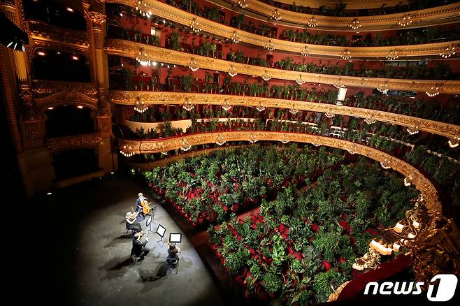 바르셀로나 리세우 극장 공연 장면 © 로이터=뉴스1
