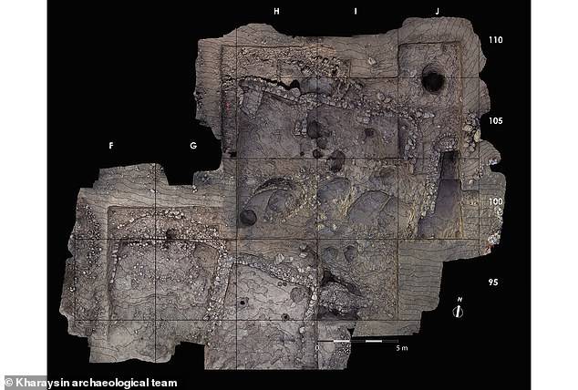 인간 모양의 석기가 나온 발굴지 모습.