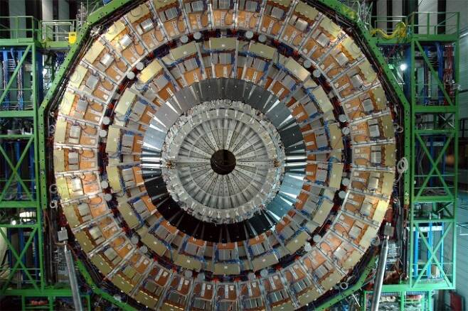 CMS의 뮤온 검출기 모습이다. CERN 제공