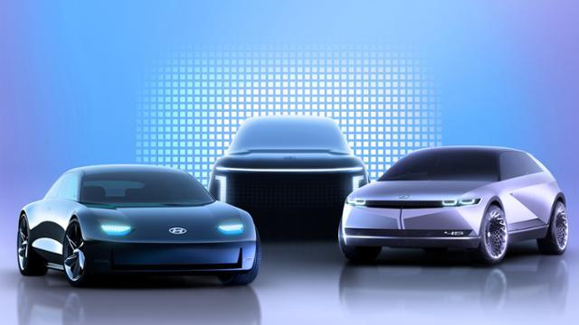 현대자동차 전기차 전용 블내드 '아이오닉' 제품 라인업 렌더링 이미지. 왼쪽부터 아이오닉 6, 아이오닉 7, 아이오닉 5. 현대자동차 제공