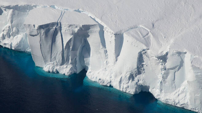 온실가스 감축 실패하면 80년 뒤 해수면 38㎝ 이상 상승(사진=제러미 하벡/NASA)
