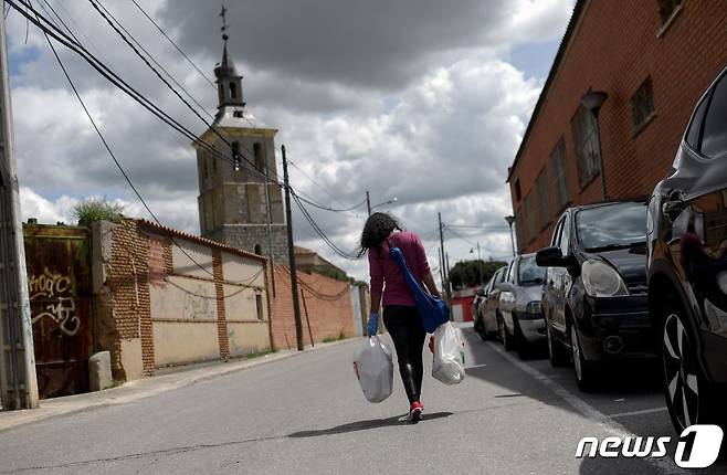 스페인 마드리드의 거리가 코로나19로 인해 텅 비어 있다.  © AFP=뉴스1